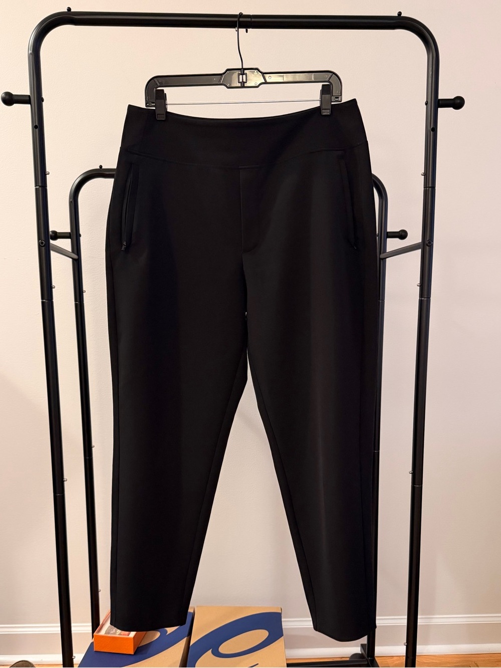 Athleta Endless Black Cropped Pull-On Ankle Pants